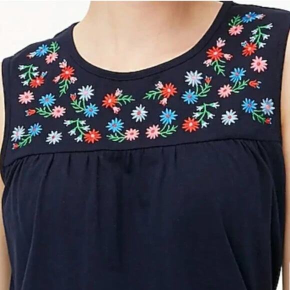 2/$30 J. Crew Embroidered Yoke Cotton Tank Top Navy Blue Floral Size S - Picture 3 of 13
